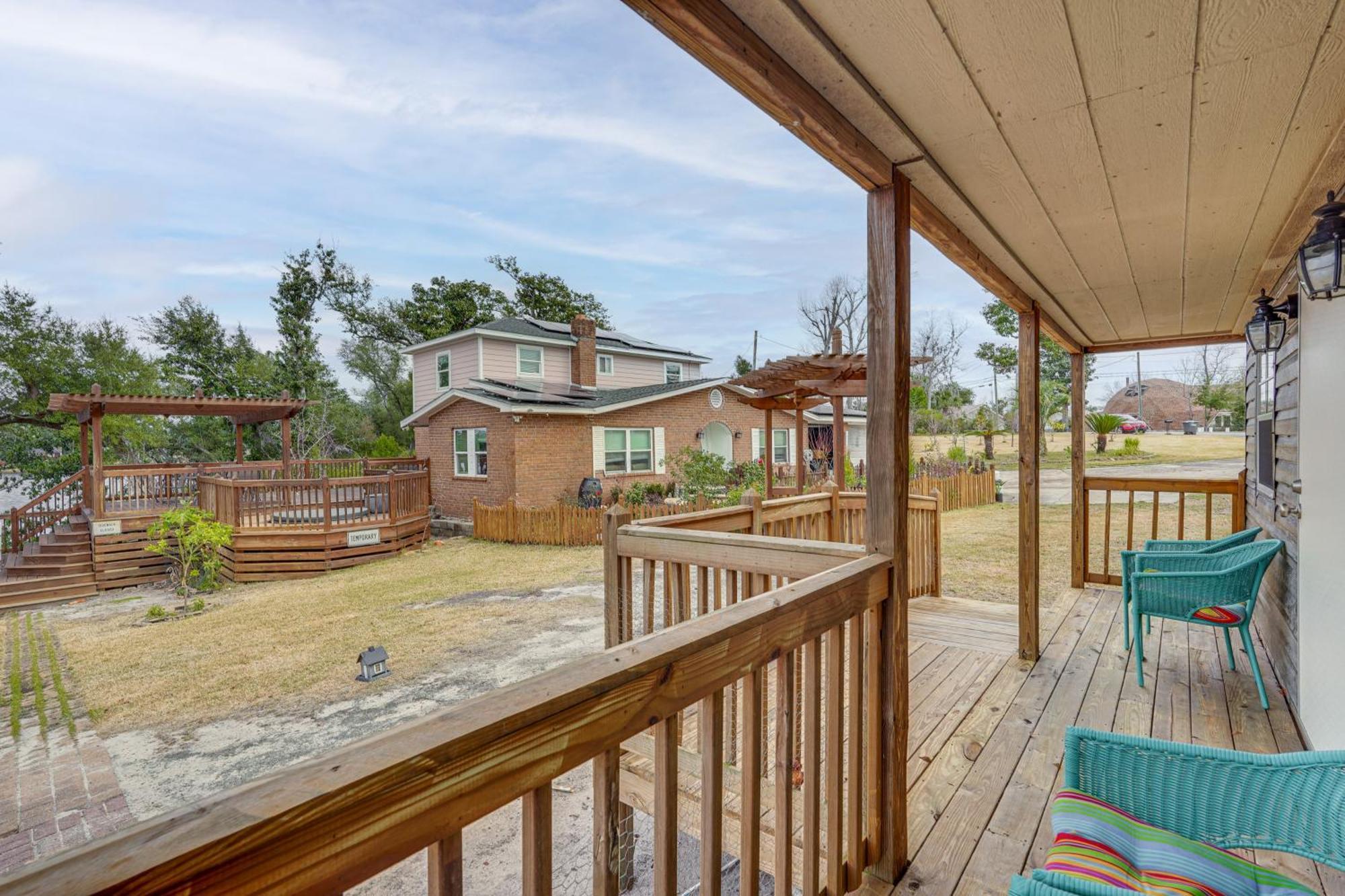 Lakefront Panama City Studio With Hot Tub Access Exterior photo